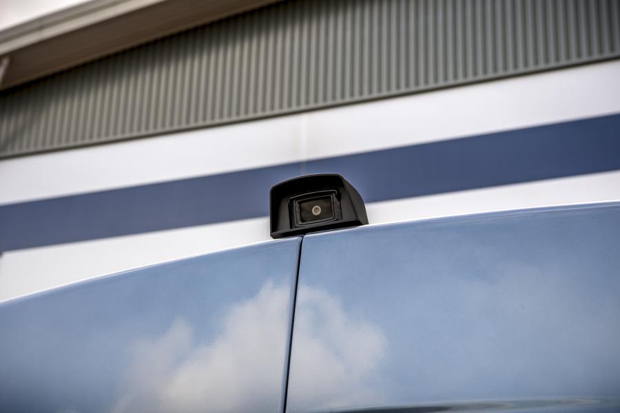 Детали интерьера Renault Master L3H2 Van 2019 года  (UK) (фото 30 из 42)
